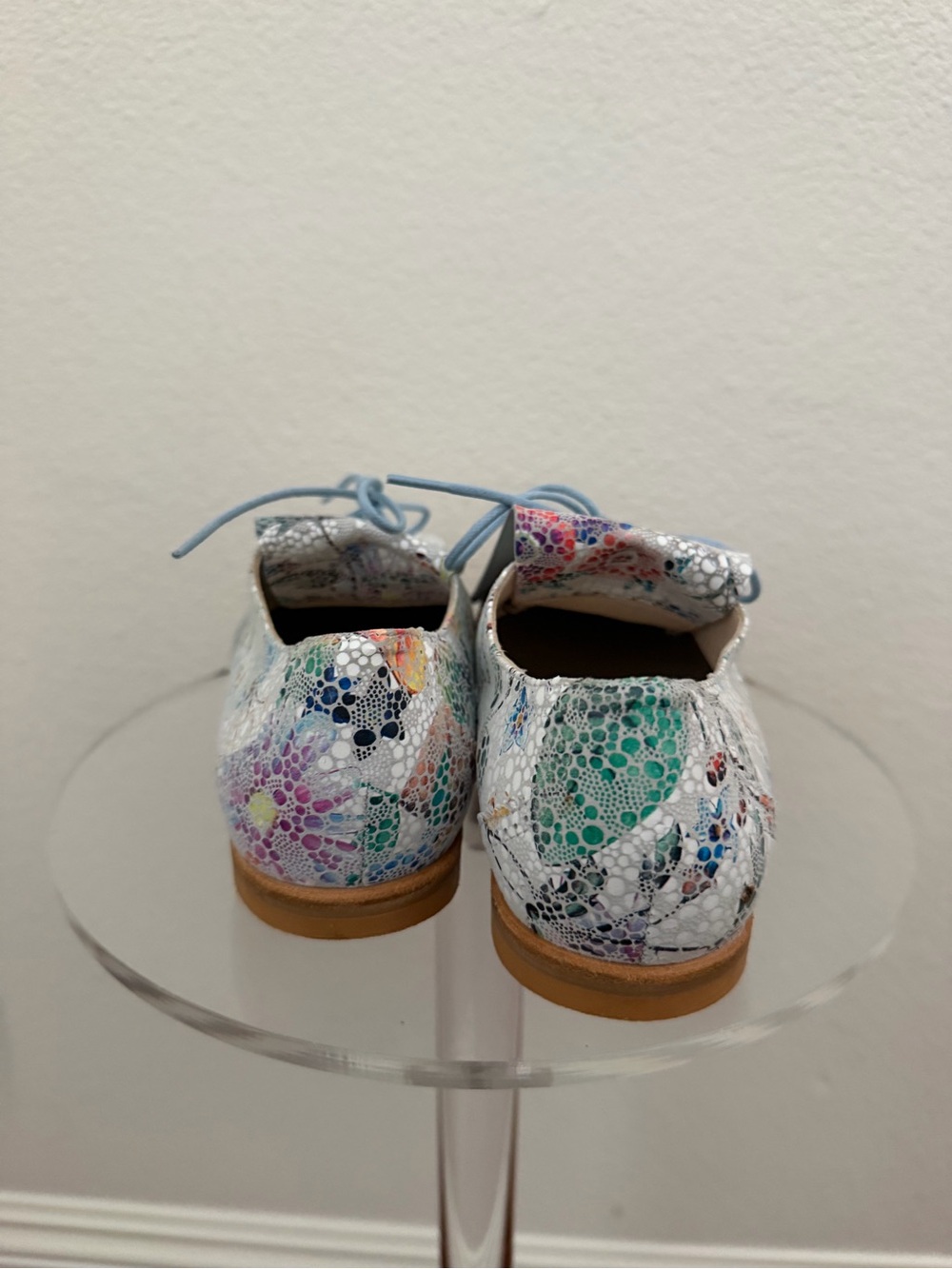 Floral Lace-Up Oxford Flats in Multicolor Blue - Picture 6 of 9